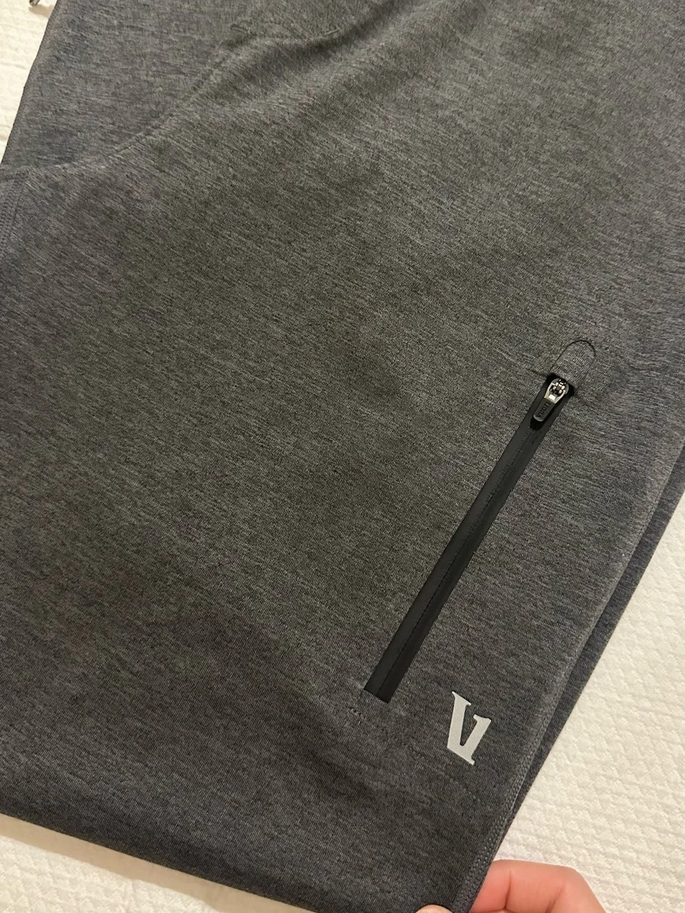 Vuori Men’s Sunday Performance Jogger in Charcoal Medium